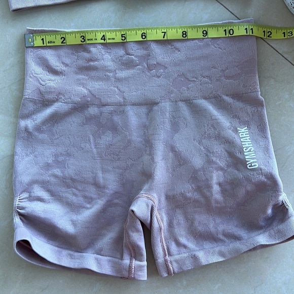 Like New Gymshark Adapt Seamless Blush Pink Camo Set - M Sports Bra / XS… - Picture 2 of 5